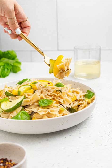 Simple Summer Squash Pasta (just 20 minutes!) – Sam Does Her Best