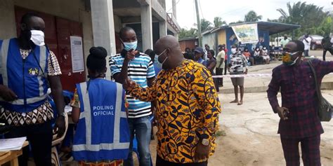 New Juaben South NPP PC Elect Visits Voters Registration Centres