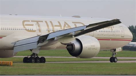 Etihad Airways Ey A Etq Boeing Fx Er Approach And Landing