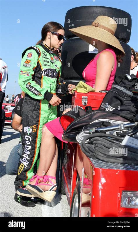 Indy Racing League Fahrer Danica Patrick L Trifft Sich Mit