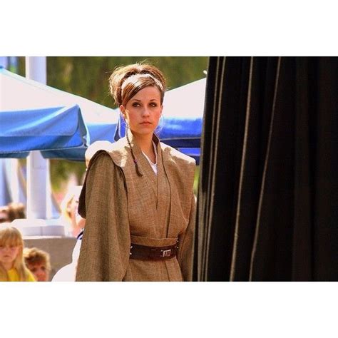 female jedi look and hairstyle (i like how she included the padawan's braid) | Geekdom ...