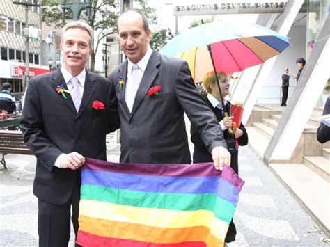 Mikaelson Lula Parabeniza Casal Gay Por Uni O Est Vel