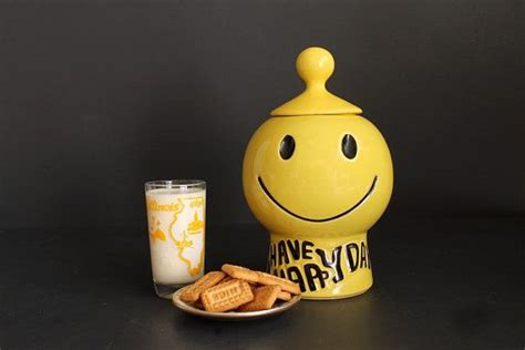 Vintage Smiley Face Cookie Jar Brighten Your Day