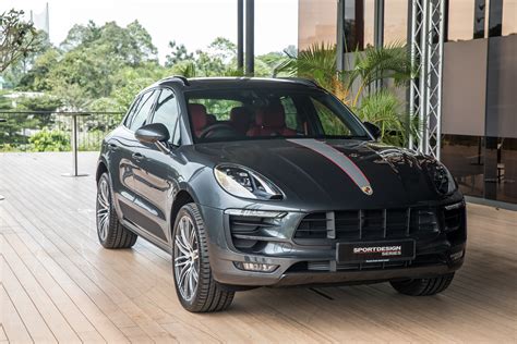 2018 Porsche Cayenne S Previewpress Photos 4 Paul Tans Automotive News