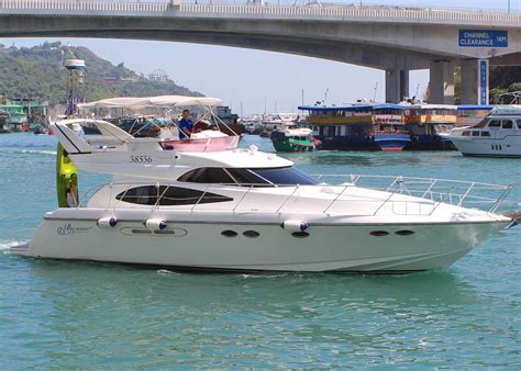 Rent Junk Boats In Hong Kong Set Sail On The High Seas Honeycombers