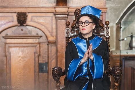 Olga Tokarczuk z tytułem doctora honoris causa UG