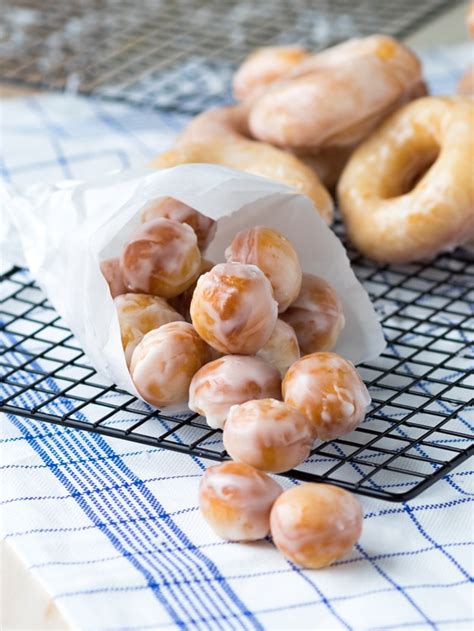 Original Glazed Donuts (Krispy Kreme Recipe Copycat) on Platter Talk ...