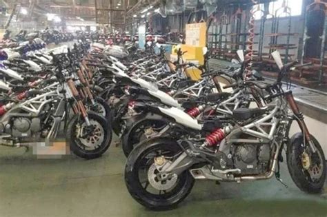 Saluda A La Benelli SRK600 La Nueva Y Agresiva Naked