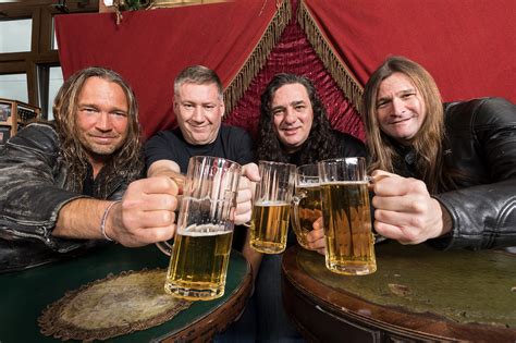 Tankard release video for 'Schwarz-weiß wie Schnee' - Distorted Sound ...