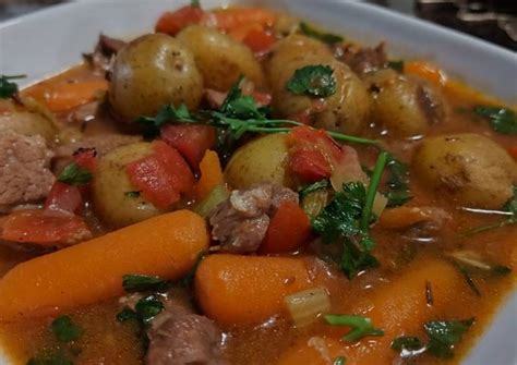 Veal Stew Recipe by Taylor Topp Comacho - Cookpad