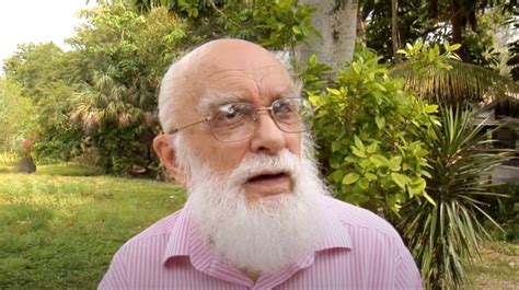 James Randi (aka 'The Amazing Randi') Has Died At 92 - Towleroad Gay News