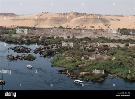 Nile river cataract hi-res stock photography and images - Alamy