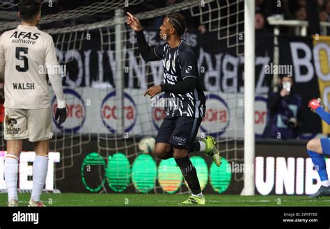 Charleroi B Lgica De Diciembre De Youssuf Sylla De Charleroi