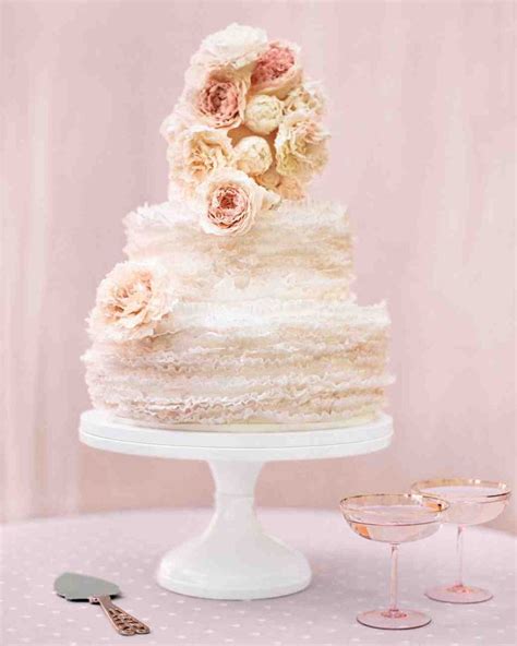 Over The Top Wedding Cakes We Can T Get Enough Of Spring Wedding