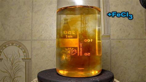 Iron chloride (III) and boiling water. Хлорид железа (III) и кипящая ...