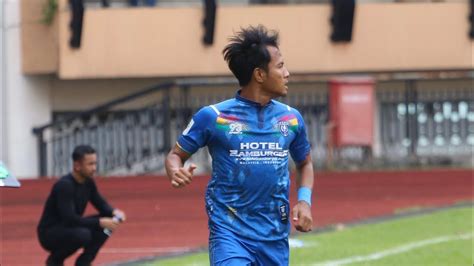 Revi Agung Wibawa PSPS RIAU Gelandang Bertahan Pspsriau