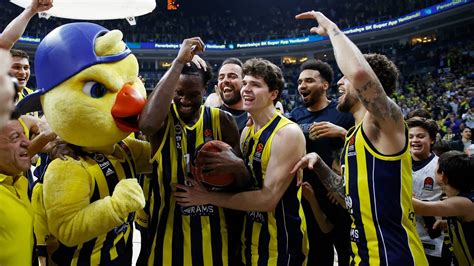 Fenerbah E Beko Euroleague De Play Off U Garantiledi