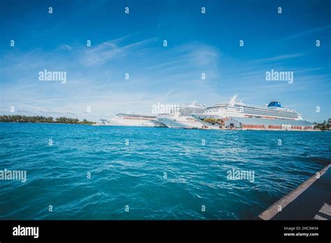 Beautiful Seascape In The Bahamas Stock Photo Alamy