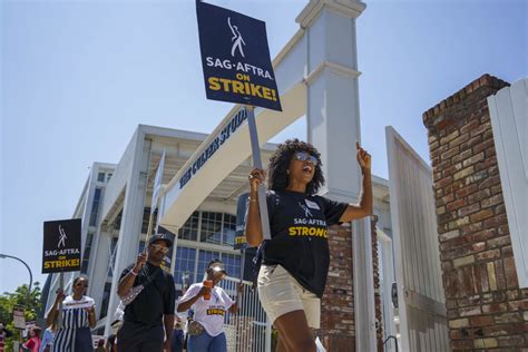 SAG AFTRA Reaches Tentative Deal With Studios To End Historic Strike