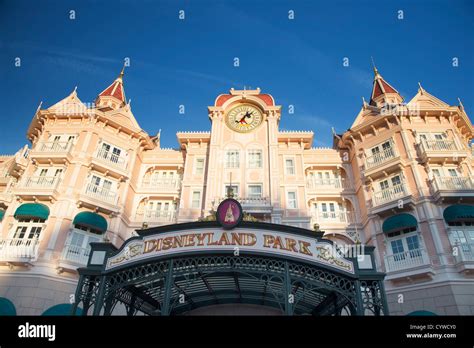 Disney paris disneyland paris eurodisney fotografías e imágenes de alta