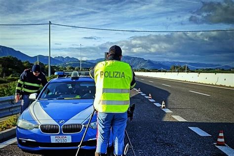 Automobilista Ubriaco Fermato A 200km H Sulla Nuoro Olbia Notizie