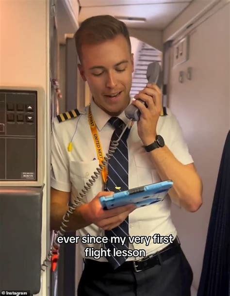 United Airlines Pilot Gives His Flight Attendant Mom A Shout Out On