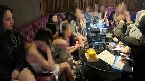 Imigresen Serbu 17 Pusat Hiburan Tahan 120 Wanita Warga Asing