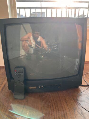 CRT TV Retro Video Gaming Symphonic 19 Inch Personal ST419C Tested