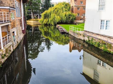 Premium Photo | Hdr river cam in cambridge