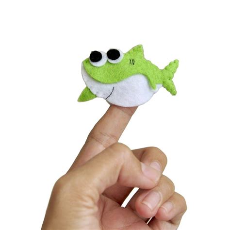 Baby Shark Finger Puppet | Finger puppets, Felt puppets, Baby shark