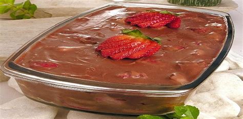 Pavê de Morango Chocolate Quer continuar recebendo mais receitas