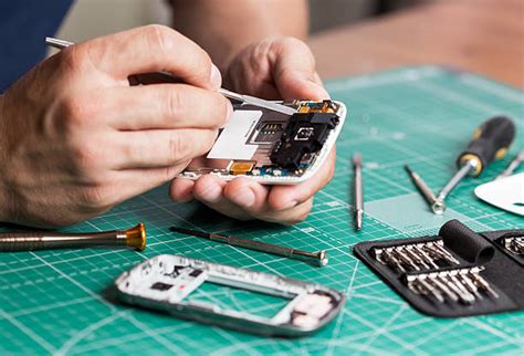 What To Expect From Cell Phone Repair Shops In Ennis Texas