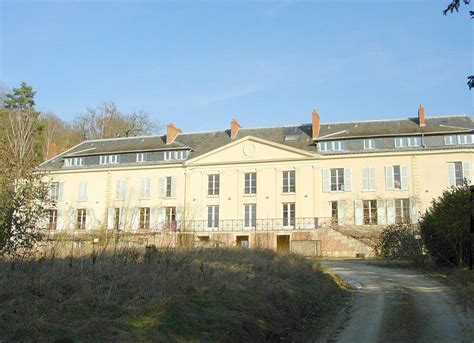 Chateau De Montcel Jouy En Josas L Abandon En Mauvais Tat