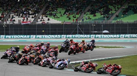 Hasil Sprint Race Motogp Malaysia Marc Marquez Melempem Adu Jorge