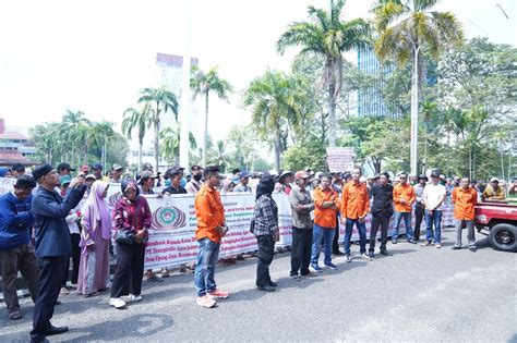 Pimpinan Dan Anggota Dprd Prov Sumsel Terima Aksi Damai Gkji Sumsel