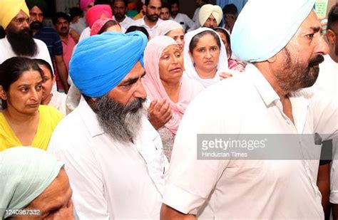 Charan Kaur Mother Of Singer Sidhu Moose Wala Breaks Down At Civil