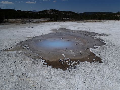 Pearl Geyser 6 August 2013 8 James St John Flickr