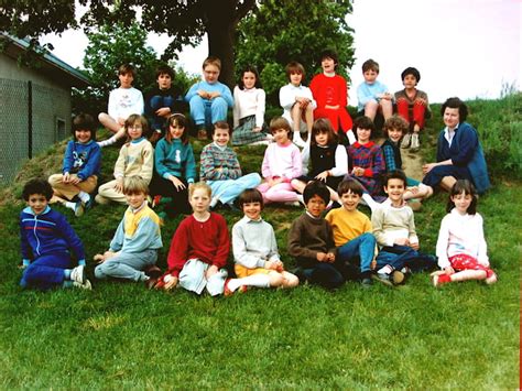 Photo De Classe Ce2 De 1984 Ecole Pierre Et Marie Curie Copains Davant