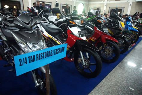 Sumber Rejeki Motor Srm Modification Contest Tuban Sesak Bareng