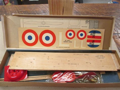Balsa Wood Flying Model Airplane Guillows Sopwith Camel 4628471412