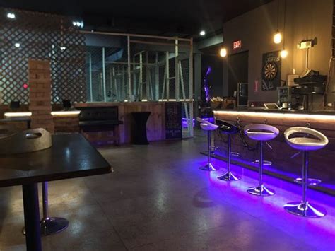 Axe Habits Miami And Palmetto Bay Fl Axe Throwing Event Venues