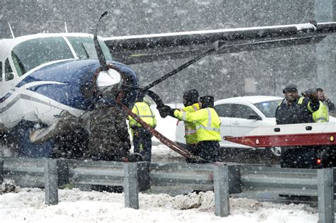 Small Plane Makes Emergency Landing On Loudoun Co Parkway Near Dulles