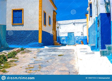 Rue Bleue Et Blanche Dans Le Des Oudaias De Kasbah Rabat Maroc Photo