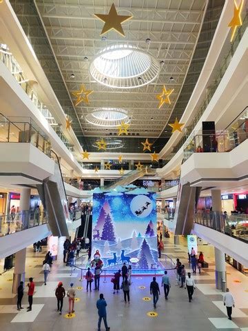 The 9 best shopping malls in Pune