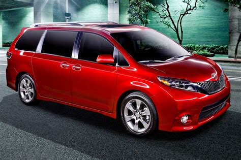 Used 2015 Toyota Sienna For Sale Pricing And Features Edmunds