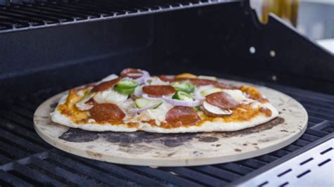 The 6 Best Pizza Stones for Grills in 2025 - Tastylicious