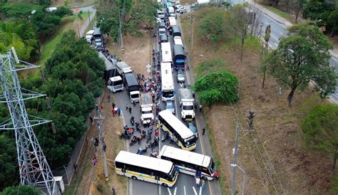 Autopista Norte Colapsada Protestas Por Peaje Del Trapiche Generan