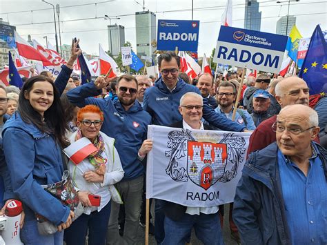 Radomianie Na Marszu Miliona Serc W Warszawie Polityka Radom Pl