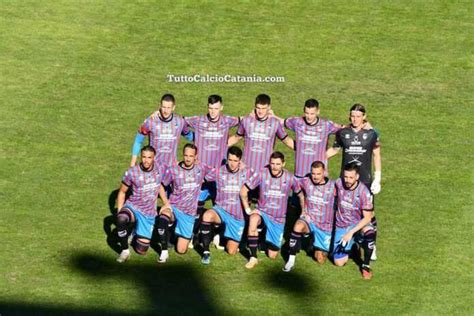 Verso Catania Crotone Ecco La Formazione Scelta Dai Tifosi Tutto