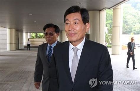 대법원 원세훈 前국정원장 징역 4년 확정공무원직위 이용해 선거운동 펜앤드마이크